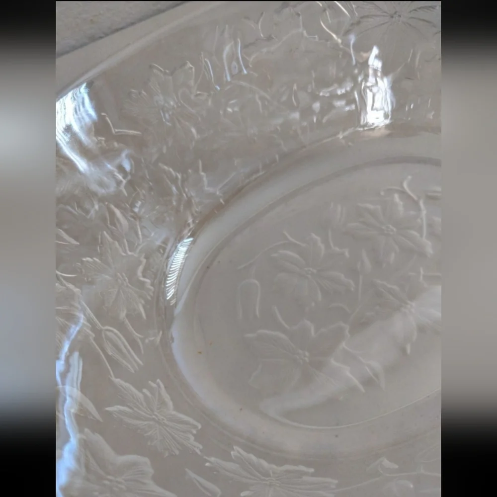 Elegant Holiday Vintage Serveware Baking Dish Floral Poinsettia Nostalgia